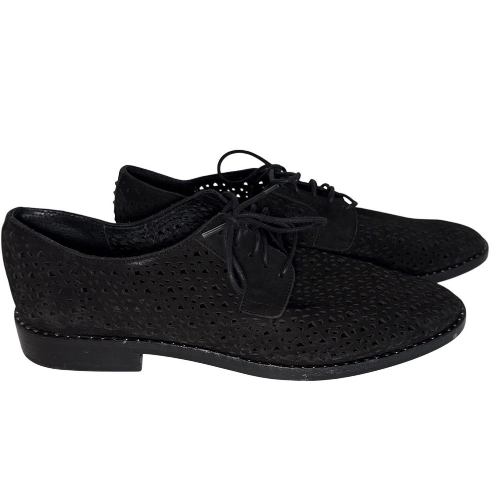 Vince Camuto Lesta Geo Black Oxford Women 9M Laser Cut Suede Flat Studs Academia - Picture 4 of 14